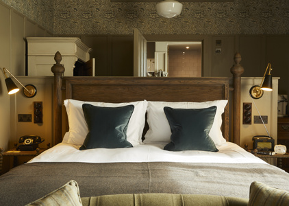 Comfy Luxe Rooms at THE PIG-at Bridge Place - Garden of England, Kent