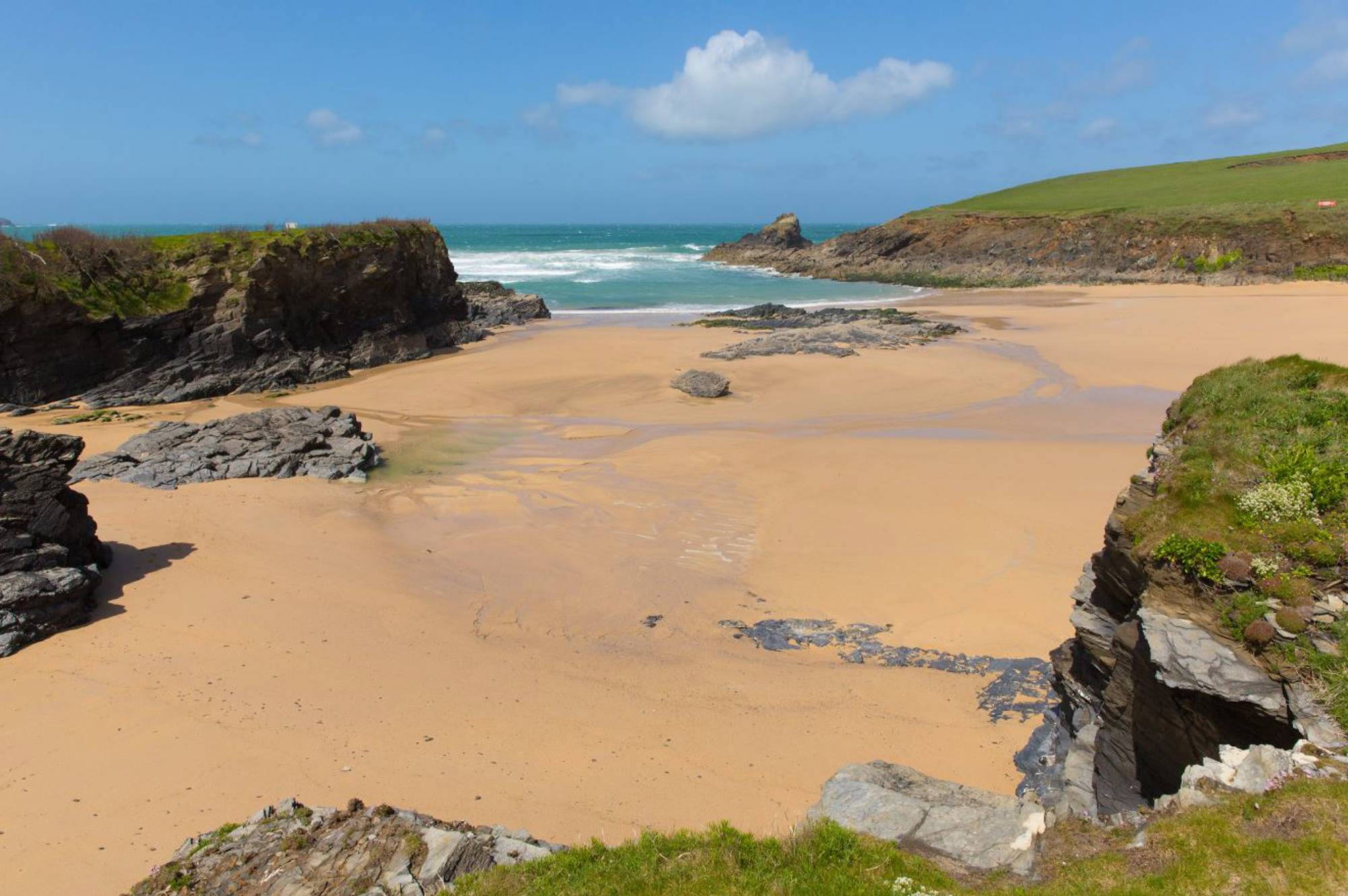 THE PIG-at Harlyn Bay Coast