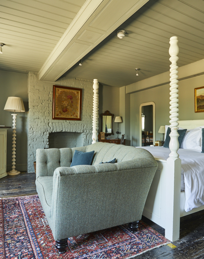 The Pig in the Wall — interior and exterior view 17