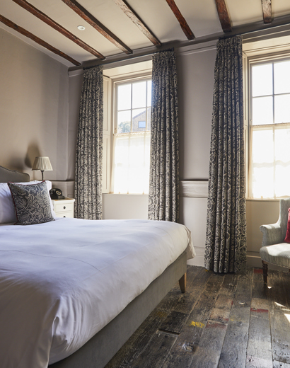 The Pig in the Wall — interior and exterior view 16