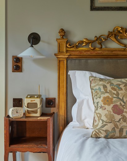 The Pig on the Beach — interior and exterior view 24