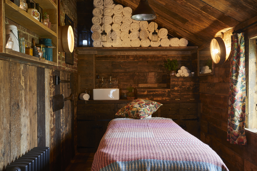 The Pig in the South Downs — interior and exterior view 18