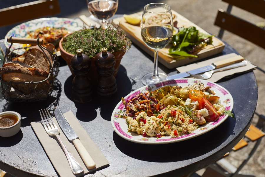 The Pig in the Wall — interior and exterior view 9