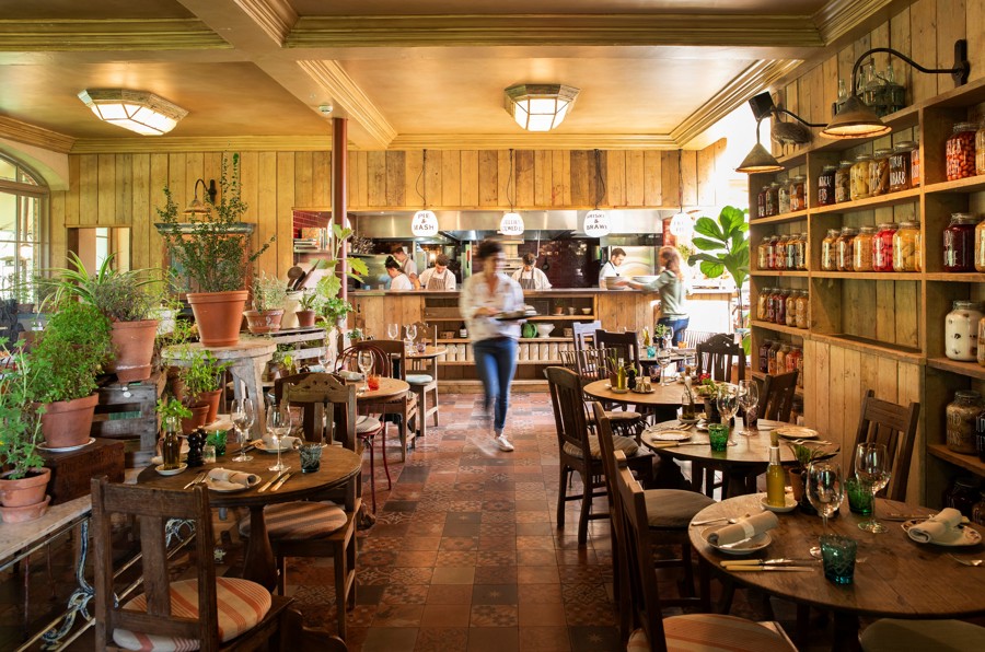 The Pig at Bridge Place — interior and exterior view 14