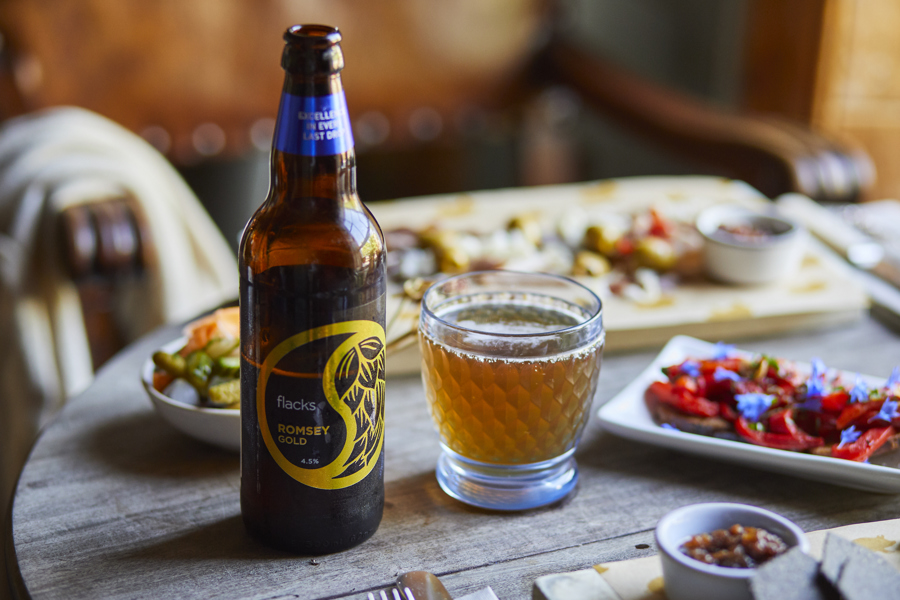 The Pig in the Wall — interior and exterior view 11