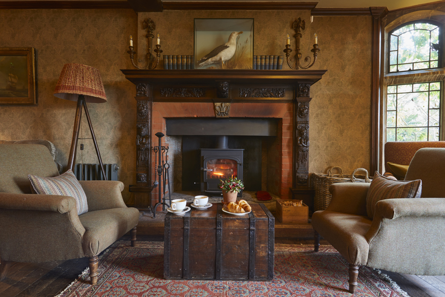 The Pig on the Beach — interior and exterior view 17